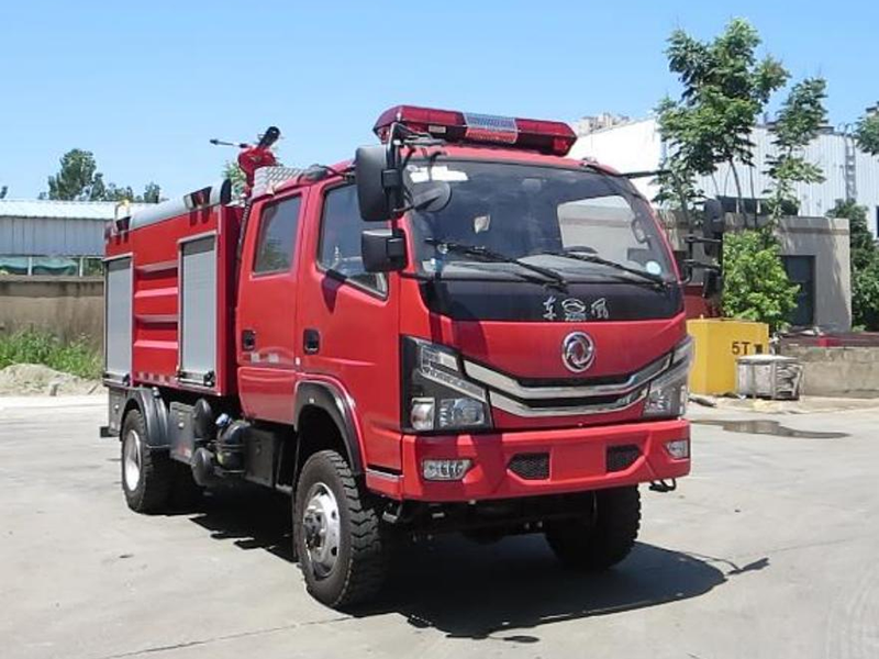 四驅(qū)水罐3.5方 YZR5090GXFSG35-E6 東風(fēng)消防車(chē)